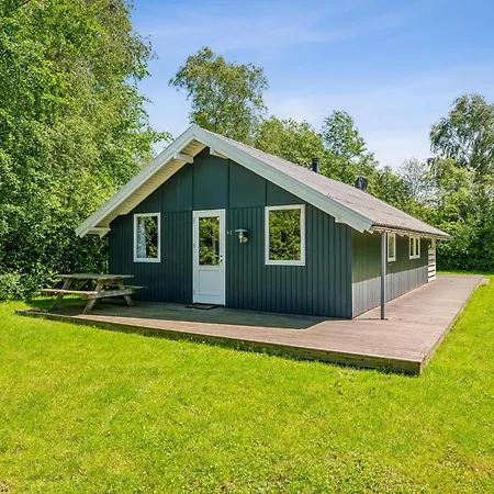 Charming, Well-maintained On A Secluded Nature Plot At The End Of A Quiet Lane * Ebeltoft