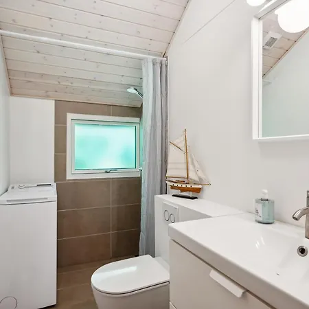 Charming, Well-maintained On A Secluded Nature Plot At The End Of A Quiet Lane Ebeltoft